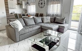 Brand New 2 Bed, 1 Bath Condo